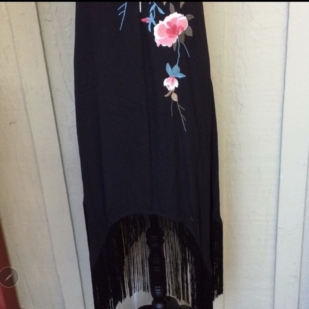 New Sexy Embroidered Fringe Dress - Picture 4 of 6